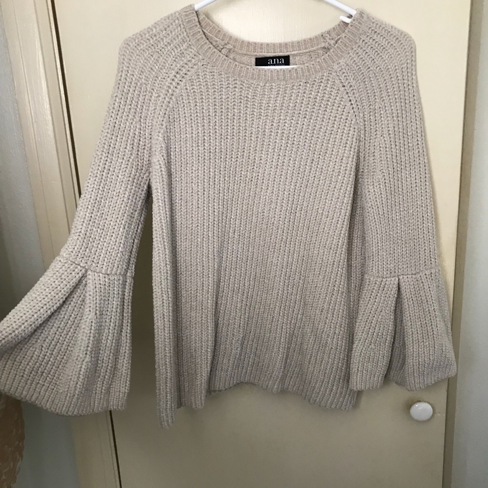 Trumpet sleeve sweater